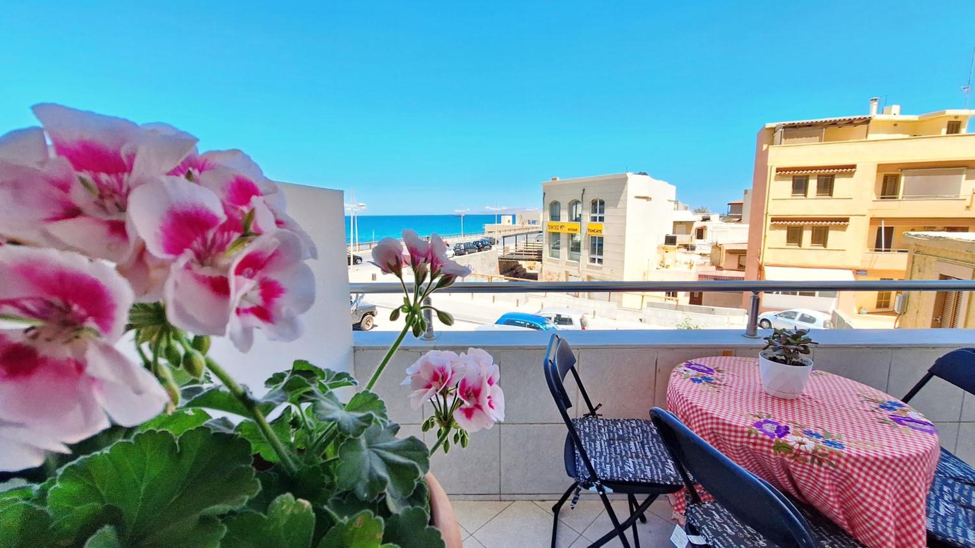 Maria'S Urban Seaview Apartments Heraklion Rum bild