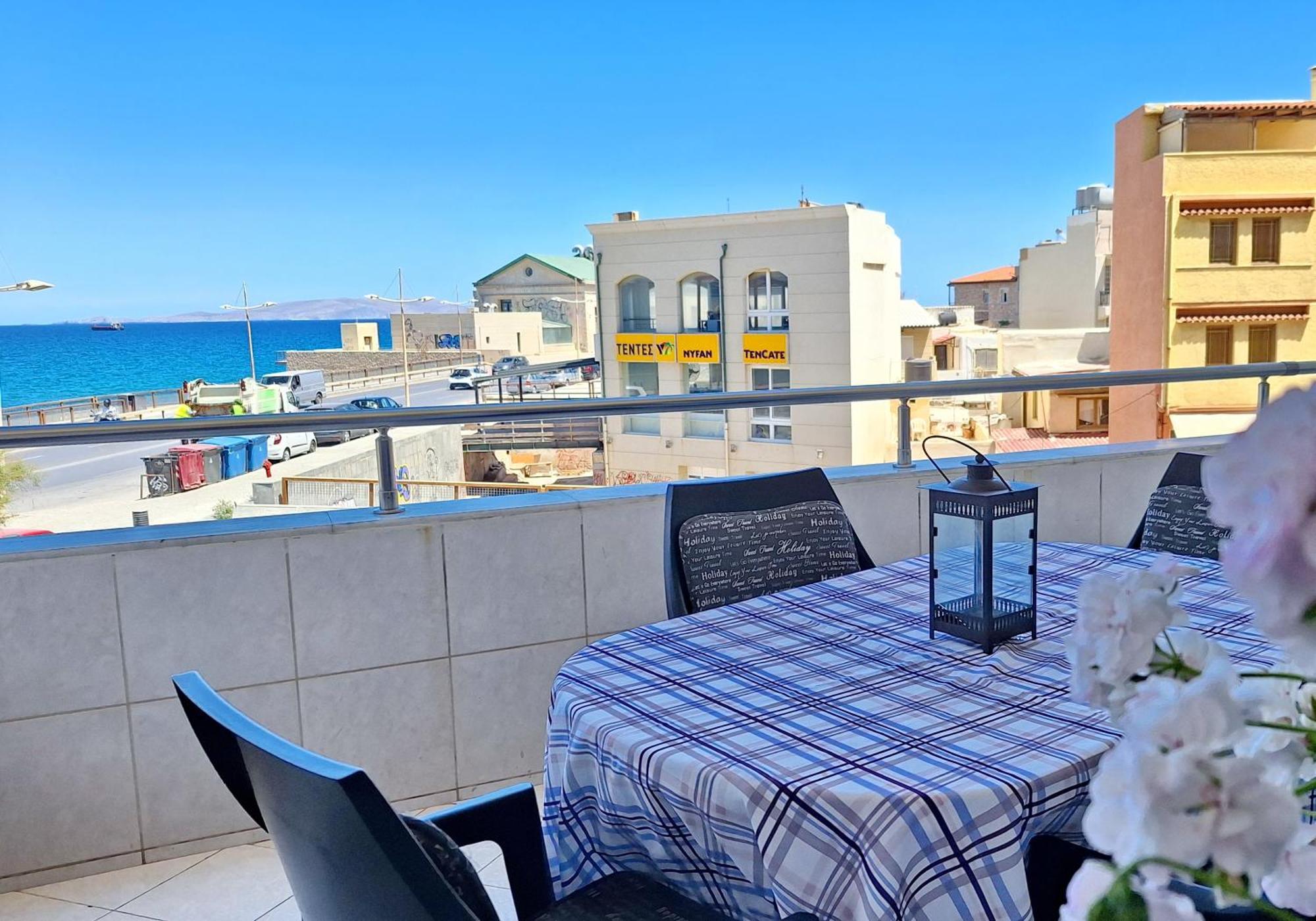 Maria'S Urban Seaview Apartments Heraklion Exteriör bild